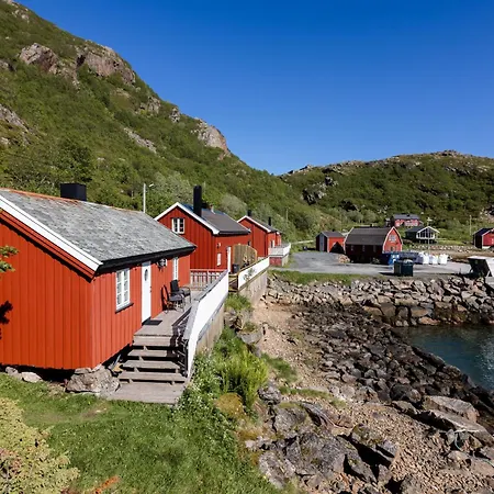 Vesteralen Rorbuer Hotel *